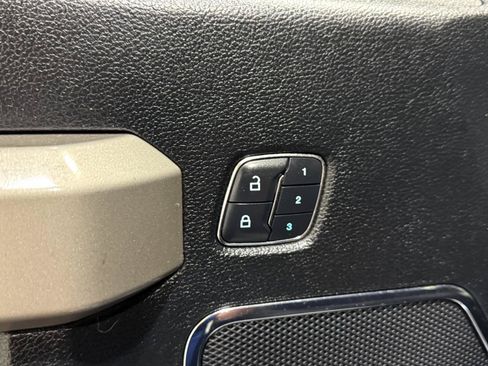 Used 2018 Ford F250 Lariat w/ Chrome Package AWD/4WD image 29