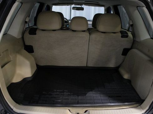 Used 2010 Ford Escape Limited image 8