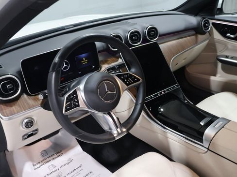Used 2024 Mercedes-Benz C 300 4MATIC Sedan image 16