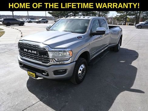 Used 2022 RAM 3500 Limited image 8