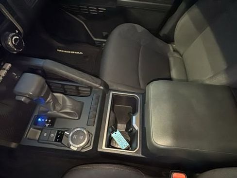 Used 2024 Toyota Tacoma SR5 image 23