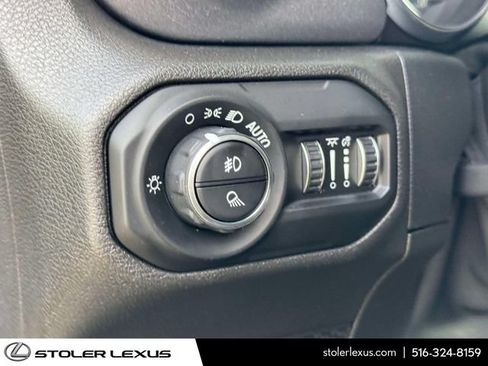 Used 2021 Jeep Gladiator Mojave AWD/4WD image 22