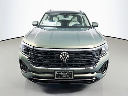 New 2026 Volkswagen Atlas SEL Premium R-Line AWD/4WD image 2