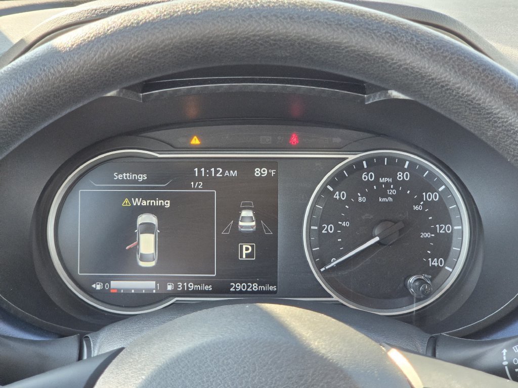 Used 2025 Nissan Versa SV FWD image 15