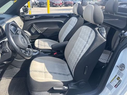 Used 2018 Volkswagen Beetle 2.0T Coast w/ Coast Lighting Package image 10