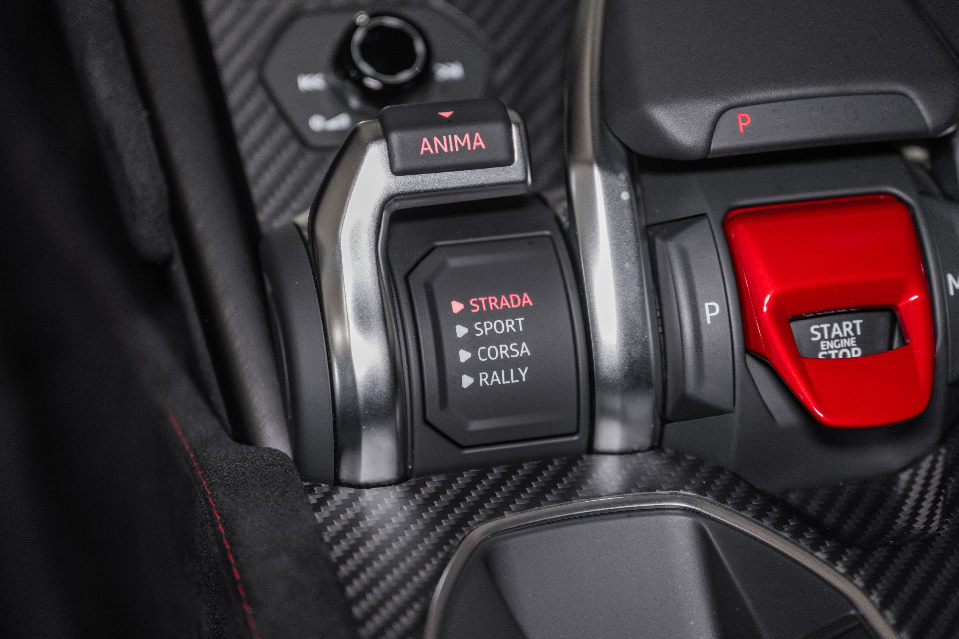 Used 2024 Lamborghini Urus Performante AWD/4WD image 43