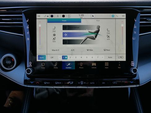 New 2026 Jeep Grand Wagoneer 4WD image 17