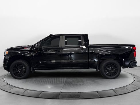 Used 2024 Chevrolet Silverado 1500 RST w/ Z71 Off-Road Package AWD/4WD image 3