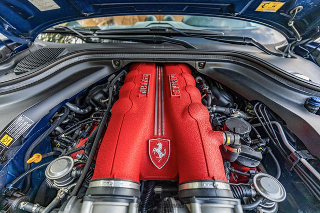 Used 2012 Ferrari California RWD image 24