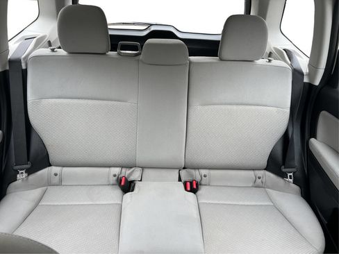 Used 2014 Subaru Forester 2.5i AWD/4WD image 14