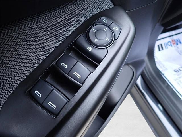 Used 2025 Chevrolet TrailBlazer LT AWD/4WD image 12