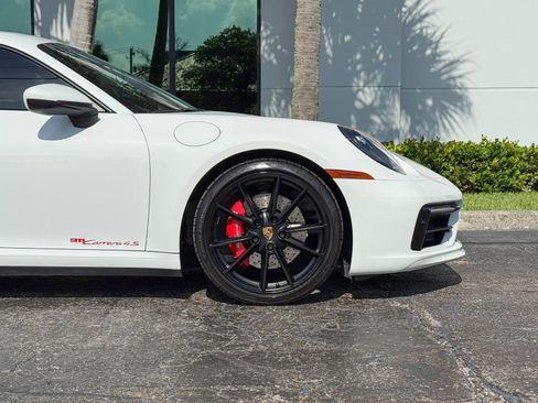 Used 2021 Porsche 911 Carrera 4S AWD/4WD image 3