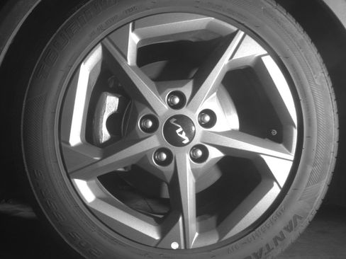 Used 2025 Kia K4 FWD image 12