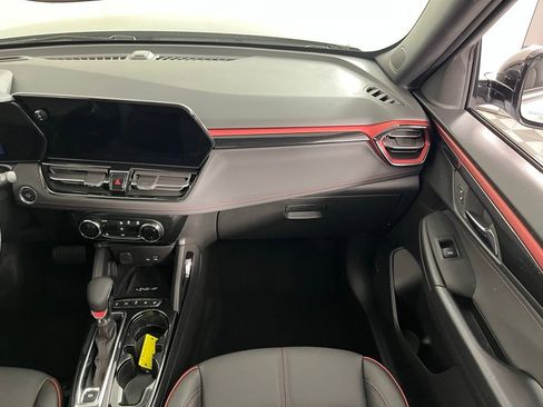 Certified 2025 Chevrolet TrailBlazer RS w/ Convenience Package FWD image 18