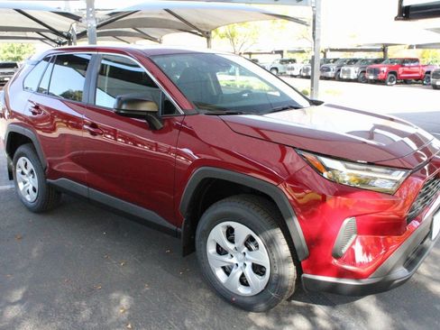 New 2025 Toyota RAV4 LE image 12