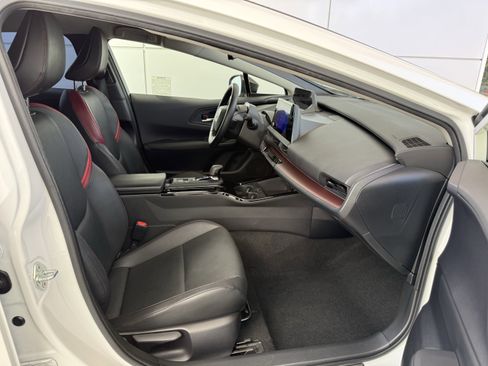 Used 2024 Toyota Prius Prime image 21