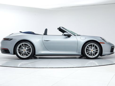 Used 2022 Porsche 911 Carrera image 7