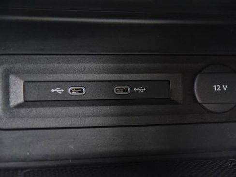 Used 2023 Volkswagen Atlas Cross Sport SEL image 16