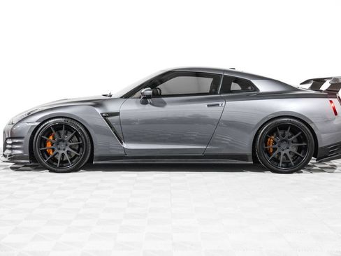 Used 2013 Nissan GT-R Premium AWD/4WD image 14