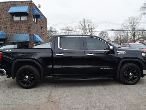 Used 2022 GMC Sierra 1500 SLT w/ SLT Convenience Package image 5