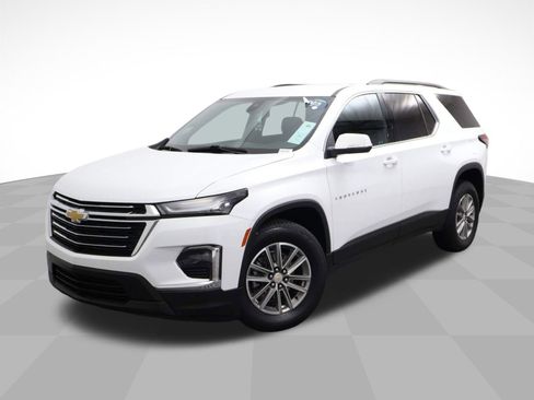 Certified 2023 Chevrolet Traverse LT image 1