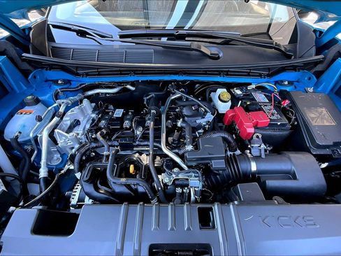 New 2026 Nissan Kicks SR image 16