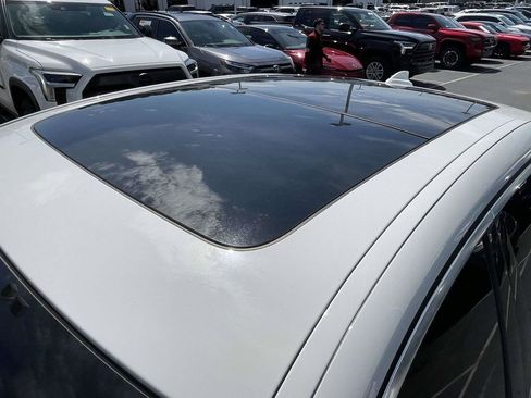 Used 2019 BMW 750i xDrive w/ Executive Package AWD/4WD image 31
