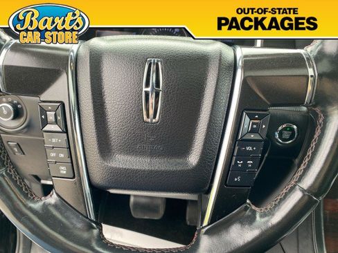 Used 2017 Lincoln Navigator Reserve image 32