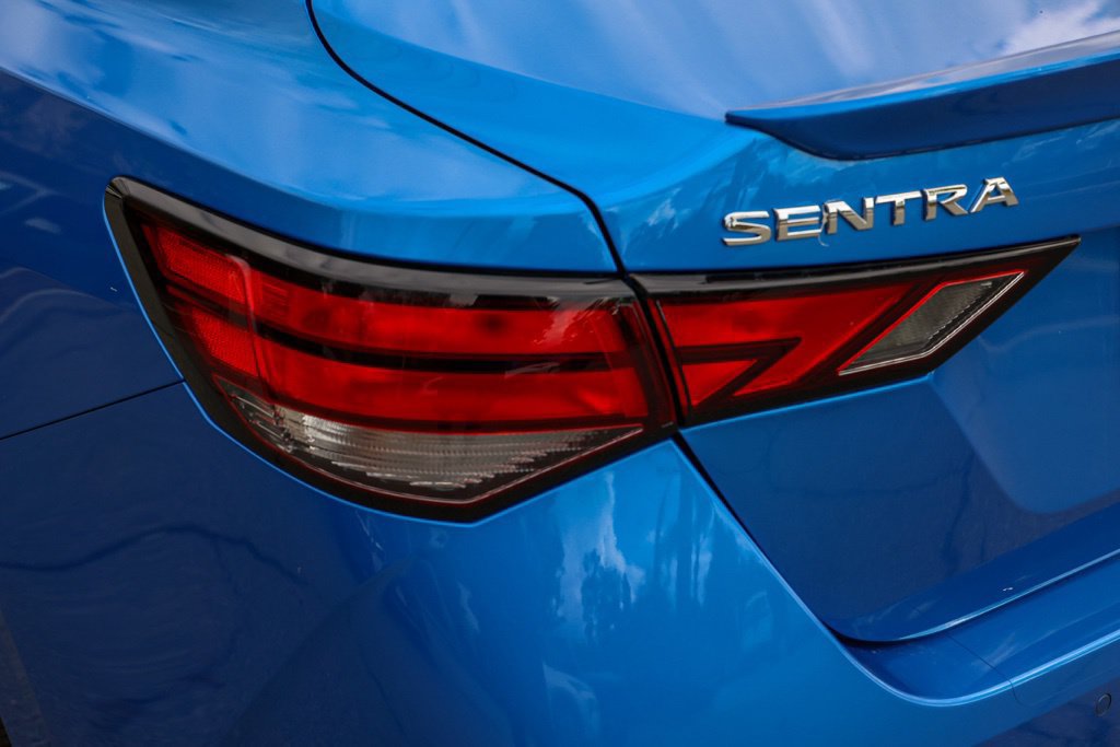 Used 2023 Nissan Sentra SR w/ SR Premium Package FWD image 8