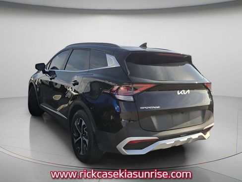 Used 2025 Kia Sportage EX w/ Premium Package FWD image 5