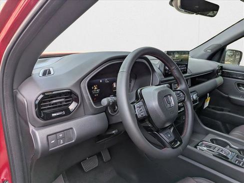 New 2025 Honda Pilot Black Edition image 10