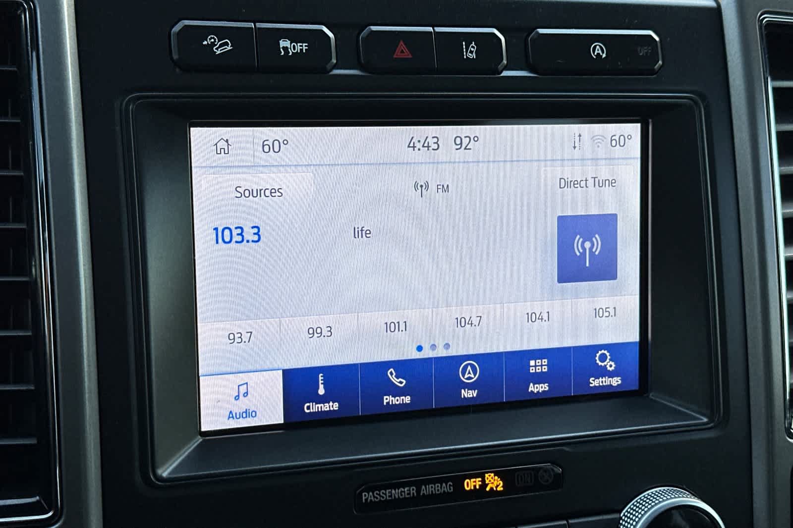 Used 2020 Ford Expedition XLT w/ Equipment Group 202A AWD/4WD image 18