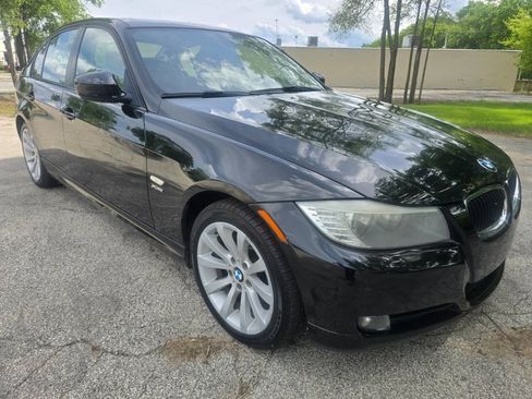 Used 2011 BMW 328i xDrive Sedan w/ Premium Pkg AWD/4WD image 3