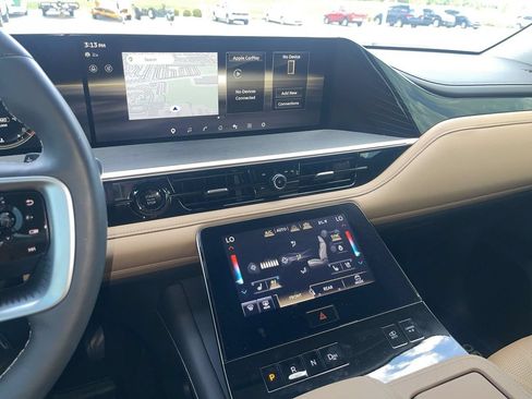 Used 2025 INFINITI QX80 Sensory AWD/4WD image 27