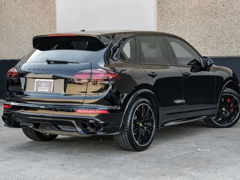 Used 2018 Porsche Cayenne GTS w/ Premium Package Plus image 8
