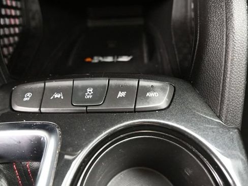 Used 2021 Chevrolet TrailBlazer RS w/ Sun and Liftgate Package AWD/4WD image 4