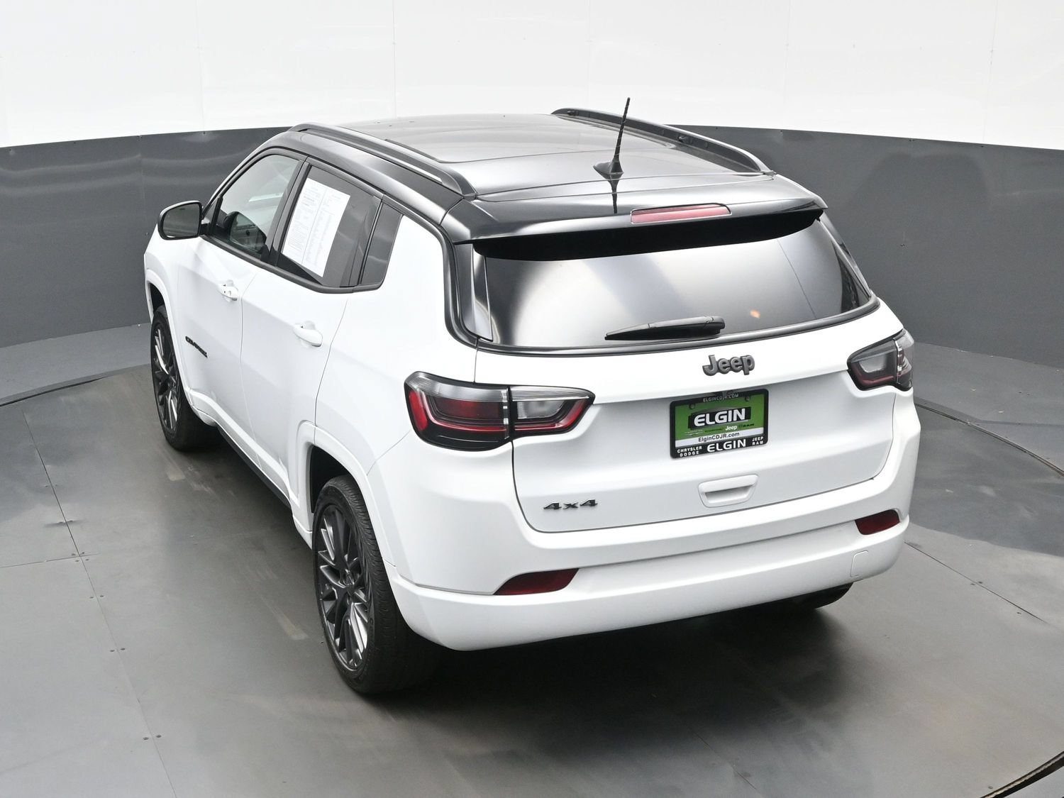 Used 2022 Jeep Compass High Altitude AWD/4WD image 40
