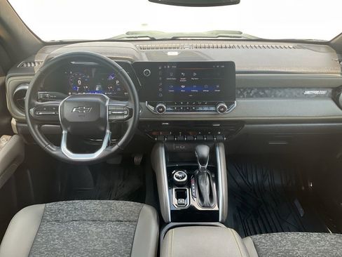 Used 2024 Chevrolet Colorado ZR2 w/ Technology Package image 3