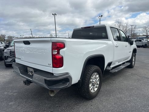 Used 2023 Chevrolet Silverado 2500 LT w/ Convenience Package image 3