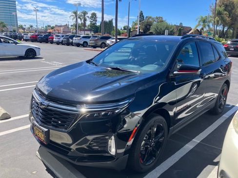 Used 2023 Chevrolet Equinox Premier FWD image 1