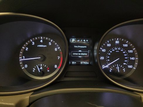 Used 2017 Hyundai Santa Fe Sport image 23