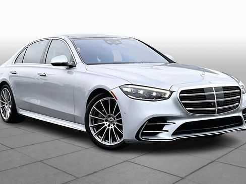 Certified 2022 Mercedes-Benz S 500 4MATIC image 2