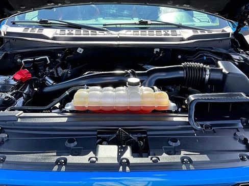 Used 2019 Ford F150 Lariat w/ Equipment Group 502A Luxury AWD/4WD image 10