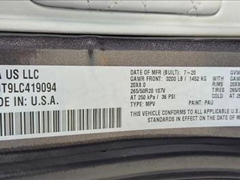 Used 2020 Jeep Grand Cherokee Summit image 23