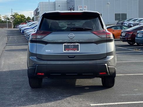 New 2026 Nissan Rogue S image 5