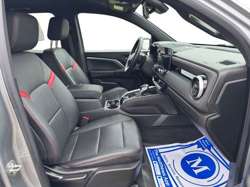 Used 2023 Chevrolet Colorado Z71 w/ Z71 Convenience Package 2 AWD/4WD image 15