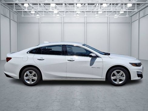 Certified 2024 Chevrolet Malibu LT FWD image 9