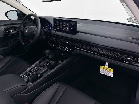 Used 2025 Honda Accord EX-L image 41