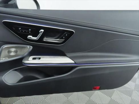 New 2025 Mercedes-Benz CLE 300 4MATIC Cabriolet image 34