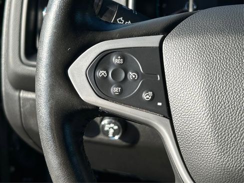 Used 2022 Chevrolet Colorado ZR2 w/ ZR2 Midnight Special Edition image 32